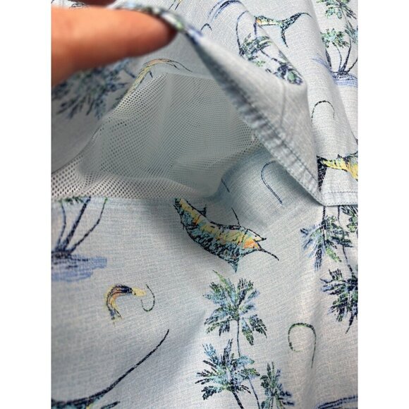 Izod Saltwater Performance Shirt XL Blue Fish Print Vented‎ Button Down - Picture 6 of 6